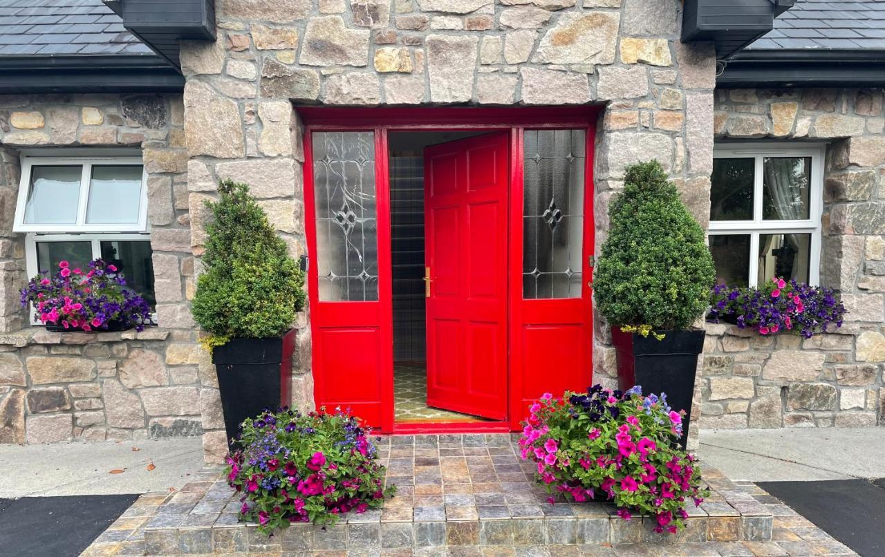 Cosy Rooms In A Stone Cottage Salthill Exterior foto